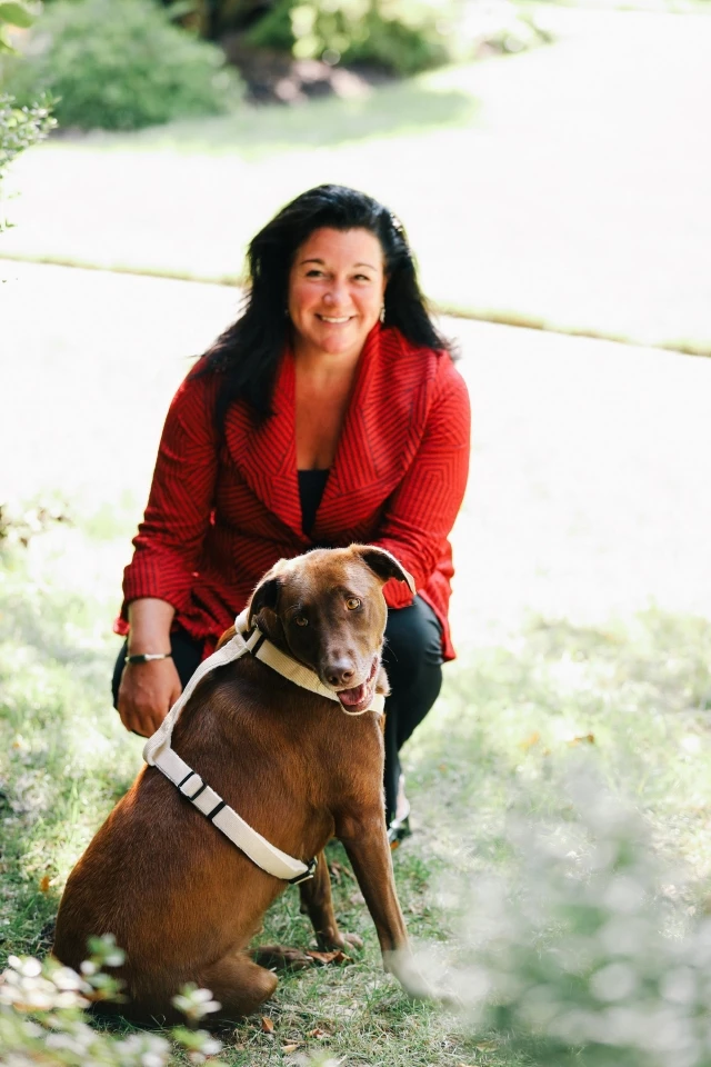Elizabeth Dupree with dog